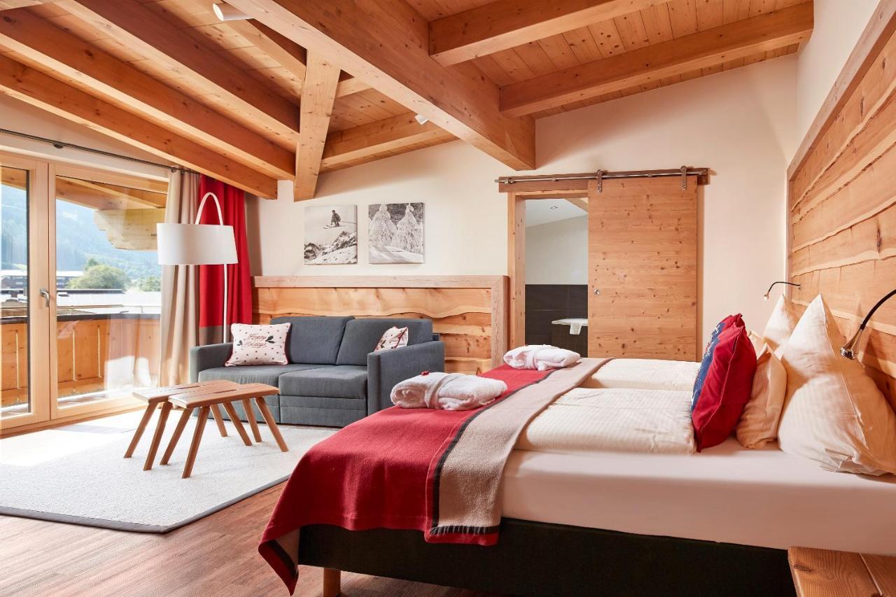 Hotel Hasenauer 4 Sterne Superior Saalbach-Hinterglemm Esterno foto