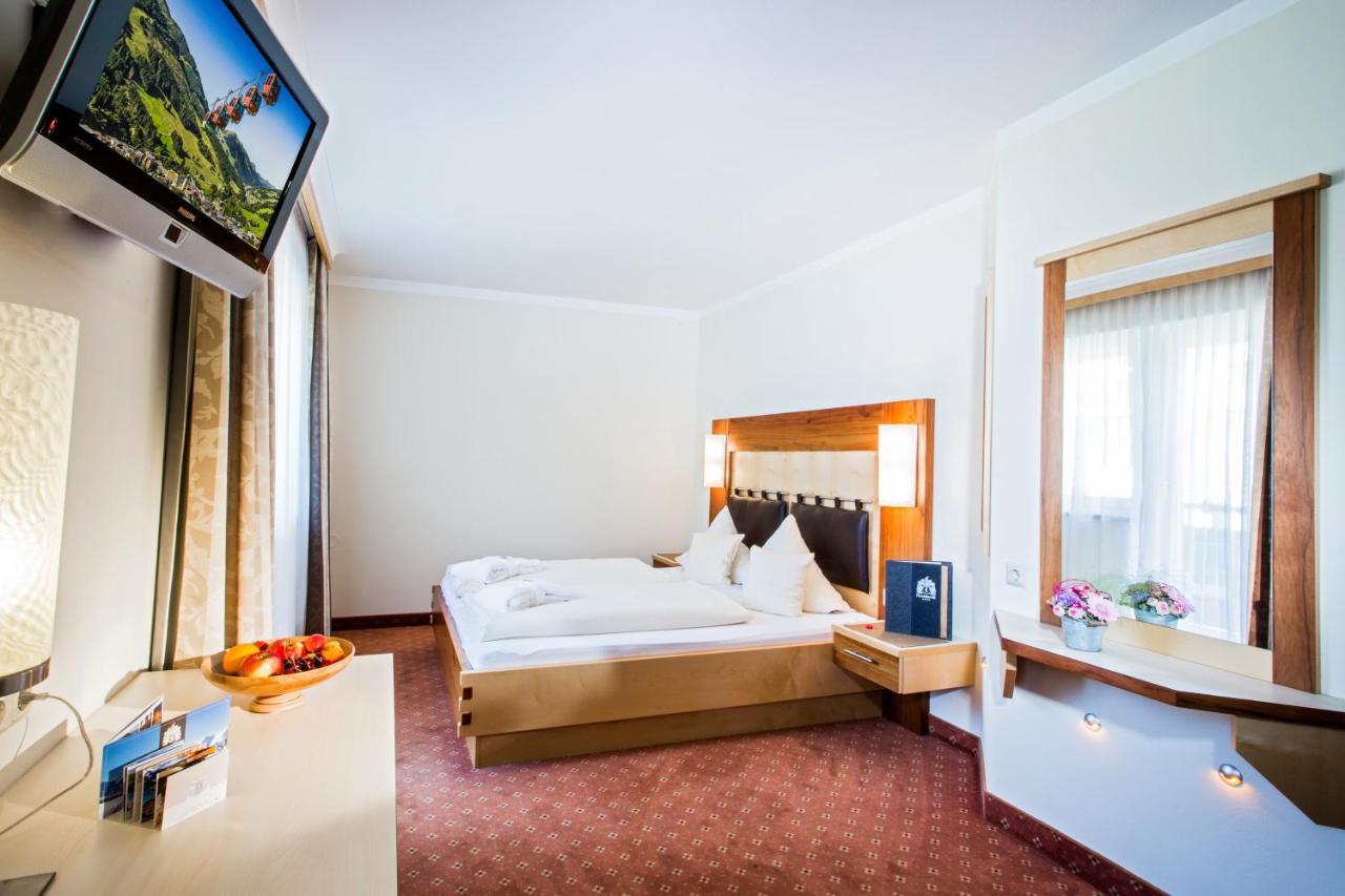 Hotel Hasenauer 4 Sterne Superior Saalbach-Hinterglemm Esterno foto