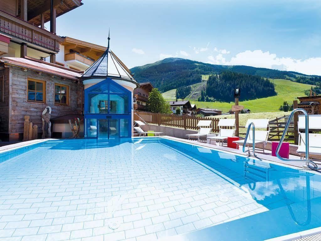 Hotel Hasenauer 4 Sterne Superior Saalbach-Hinterglemm Esterno foto