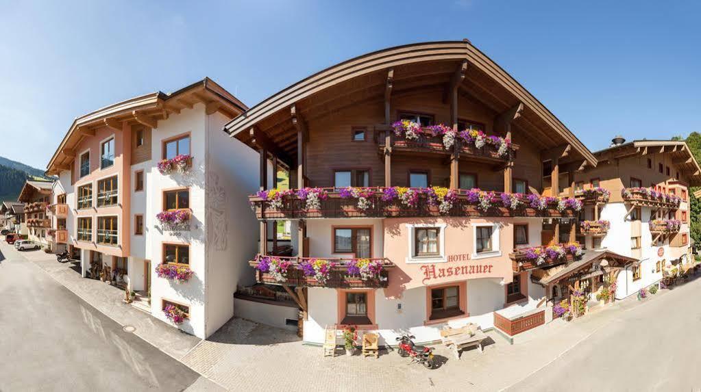 Hotel Hasenauer 4 Sterne Superior Saalbach-Hinterglemm Esterno foto