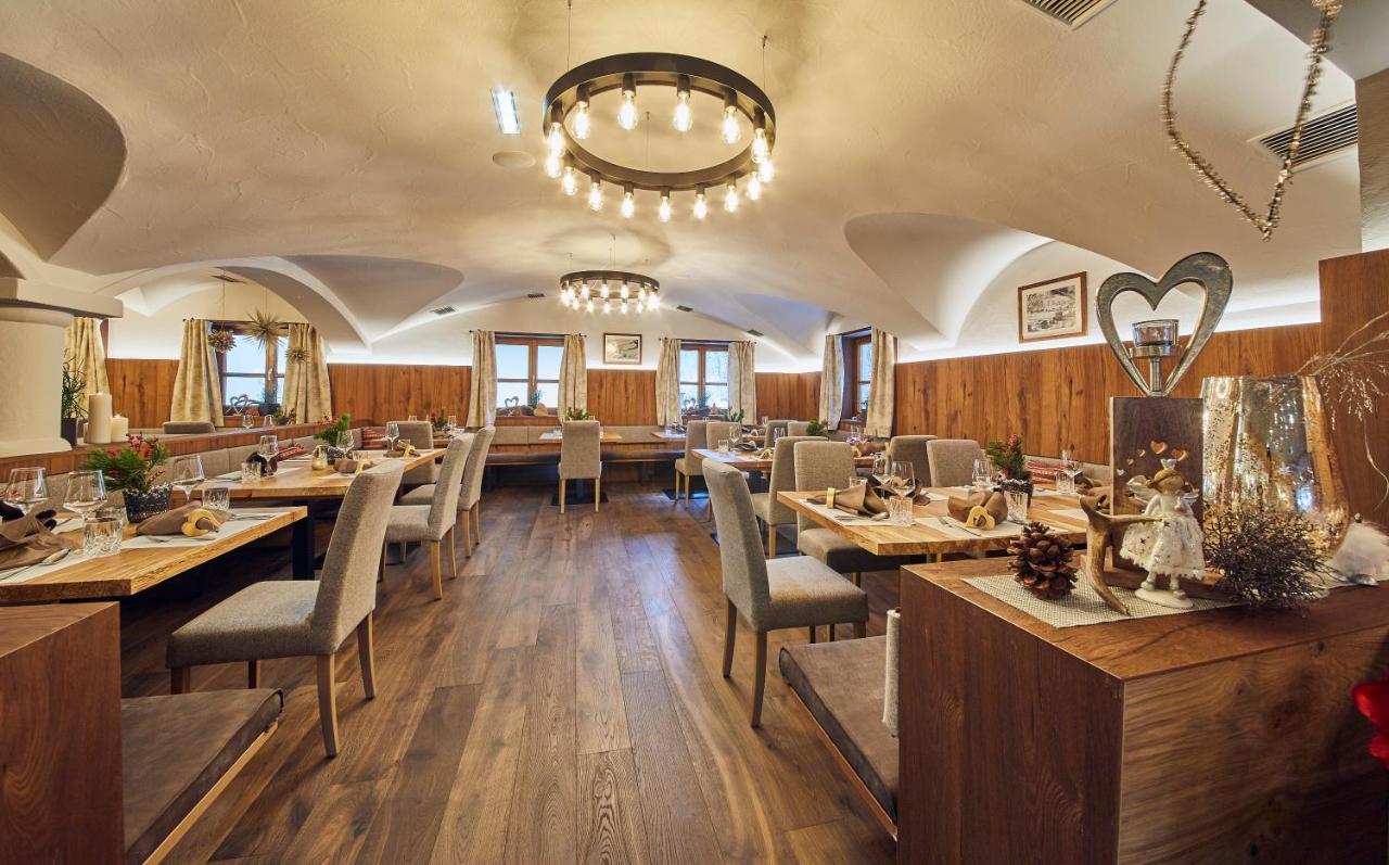 Hotel Hasenauer 4 Sterne Superior Saalbach-Hinterglemm Esterno foto
