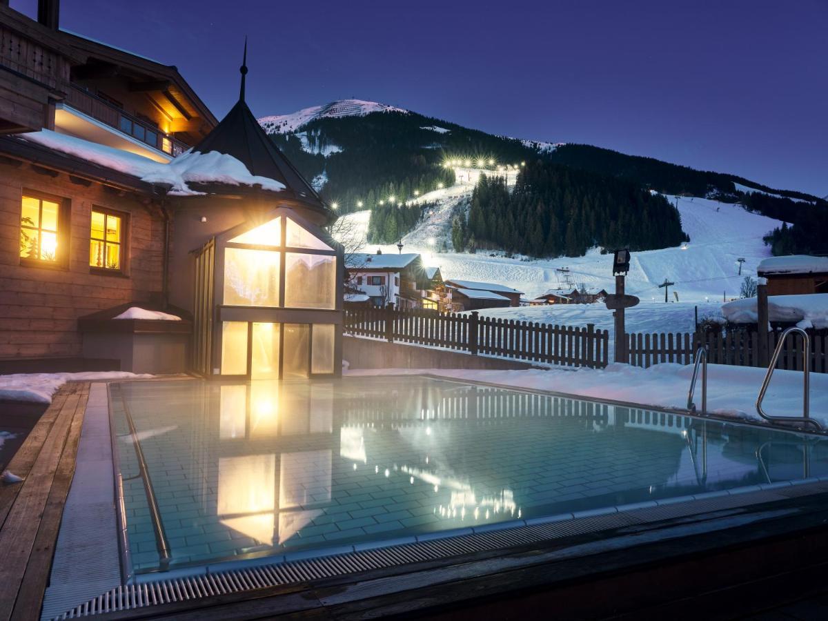 Hotel Hasenauer 4 Sterne Superior Saalbach-Hinterglemm Esterno foto